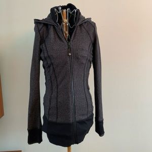 lululemon light jacket. Grey. Size 4. Measurements in photos.